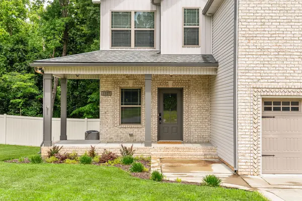 1327 Morning Star Dr, Clarksville, TN 37042