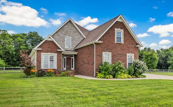 4575 Grovewood Ct, Clarksville, TN 37040