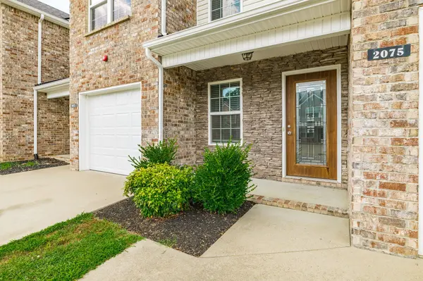 2075 Downstream Dr, Ashland City, TN 37015