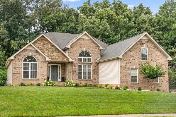 4392 Taylor Hall Ln, Adams, TN 37010