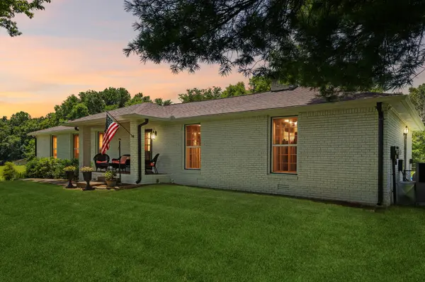 1009 Bunker Hill Dr, Arrington, TN 37014