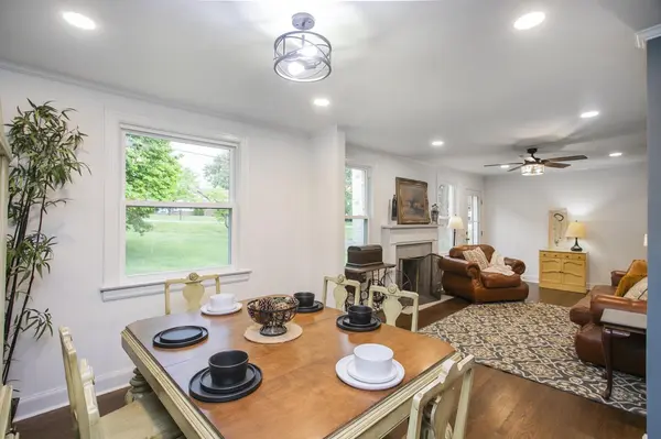 2314 Deerwood Dr, Nashville, TN 37214