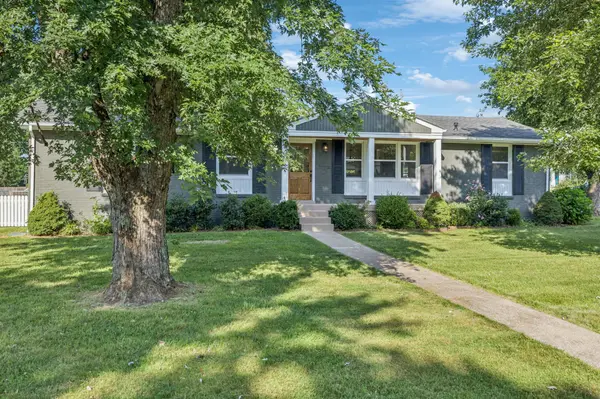 4011 Brookside Dr, Columbia, TN 38401