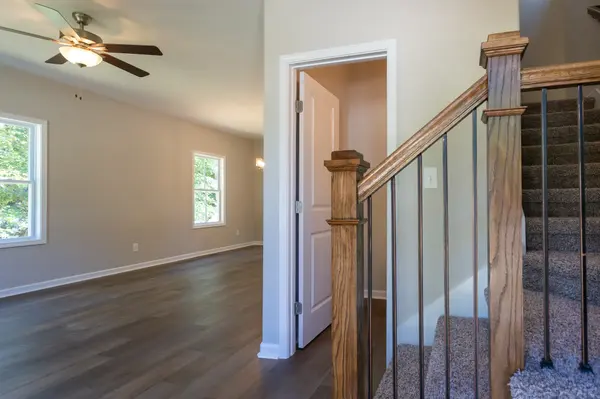 106 Hillcrest Drive, Dover, TN 37058