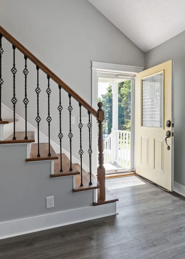 131 Sanders Dr, Brush Creek, TN 38547