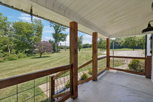 8773 Howell Rd, Mount Pleasant, TN 38474
