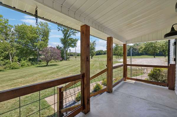 8773 Howell Rd, Mount Pleasant, TN 38474