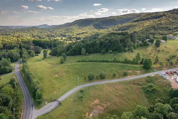 29 Escape Drive, Evensville, TN 37332