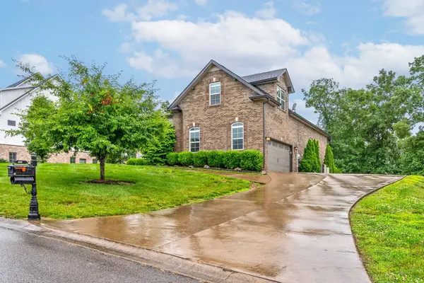982 Red Bluff Way, Adams, TN 37010