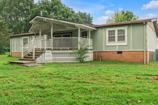 5645 Price Rd, Orlinda, TN 37141