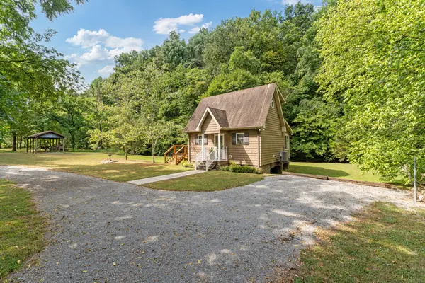 400 Cascade Hollow Rd, Normandy, TN 37360