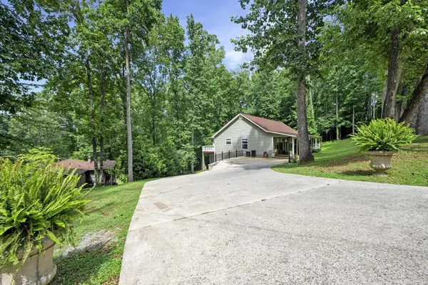 240 Scenic Dr Drive, Dayton, TN 37321