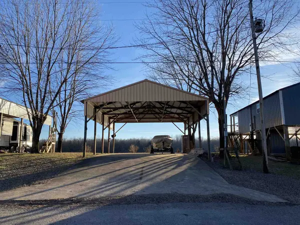 721 BEECHVIEW DR, Clifton, TN 38425