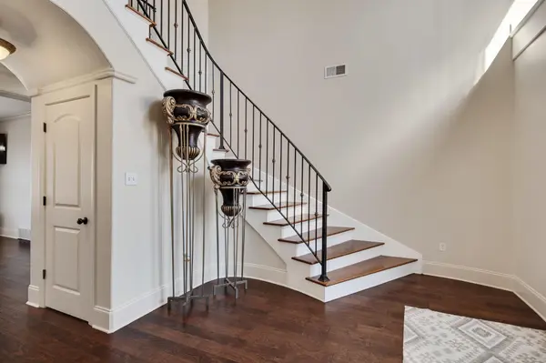 2339 MEVERETT LN, Cordova, TN 38016