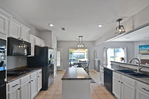 128 TEALWOOD CV, Atoka, TN 38004