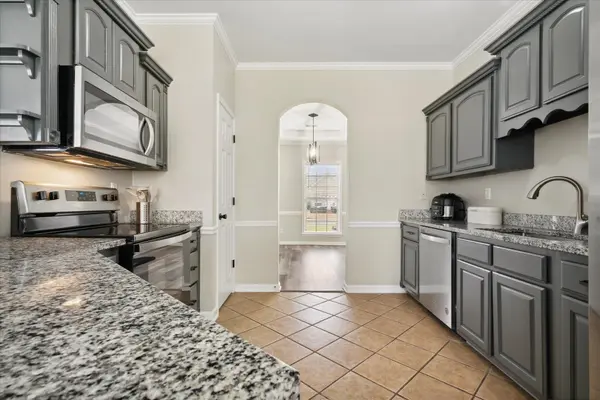 76 TEALWOOD CV, Atoka, TN 38004
