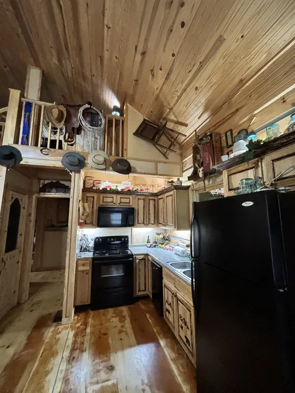 120 TATER BUG LN, Clifton, TN 38425