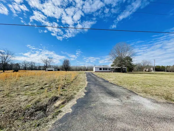 1915 OLD MORRIS CHAPEL RD, Adamsville, TN 38310