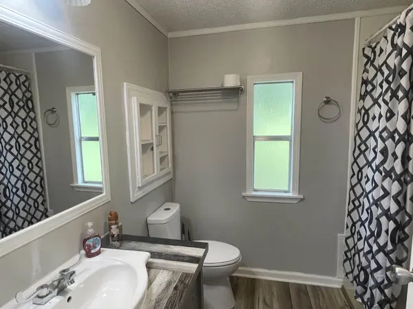 225 HARDY RD, Adamsville, TN 38310