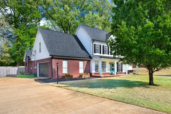 364 FARMER TRL, Atoka, TN 38004