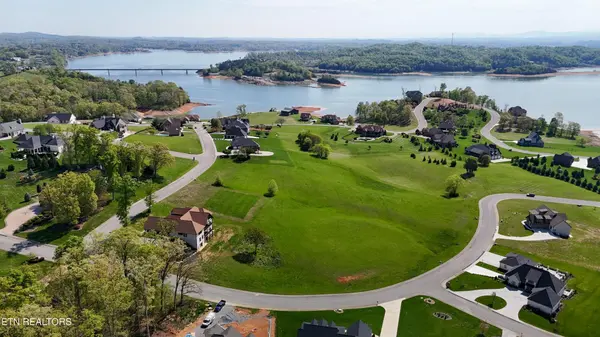33 Majestic Circle, Dandridge, TN 37725