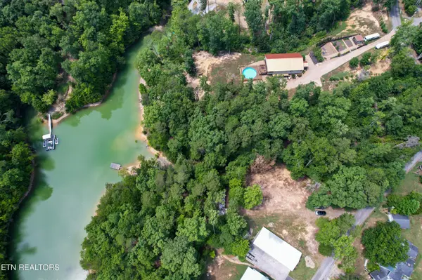 94 Campfire Point, Dandridge, TN 37725