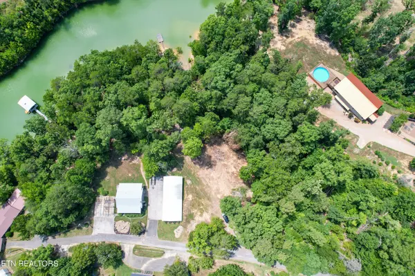94 Campfire Point, Dandridge, TN 37725