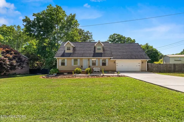 334 N Washington Ave, Etowah, TN 37331