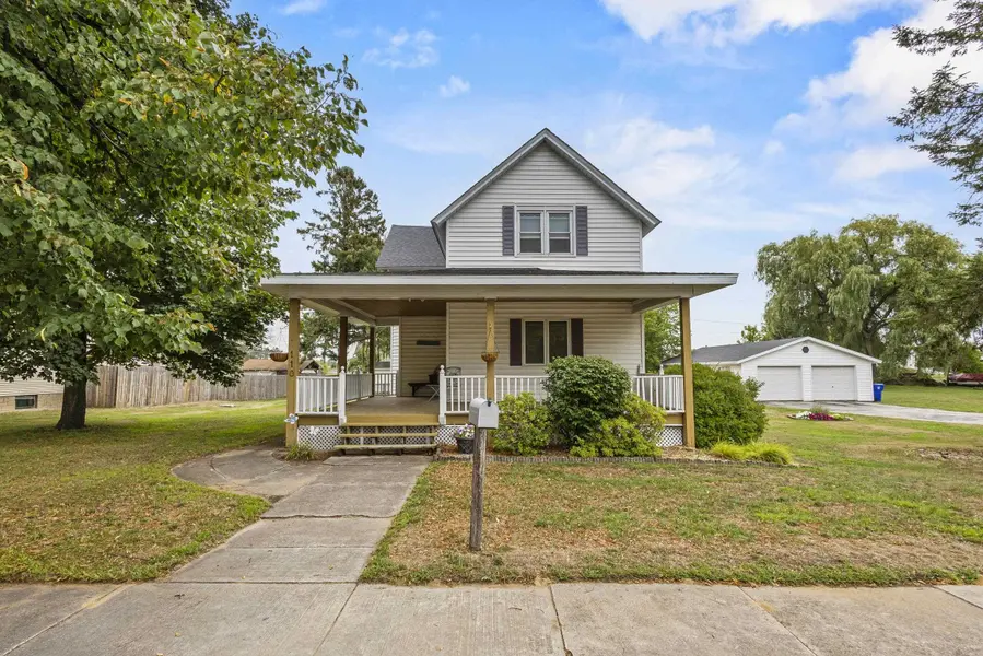 110 S CRANBERRY AVE, Peshtigo, WI 54157