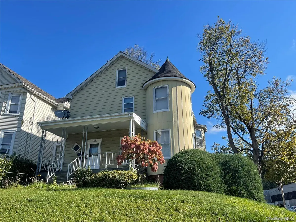 135 Washington ST #1, Poughkeepsie, NY 12601
