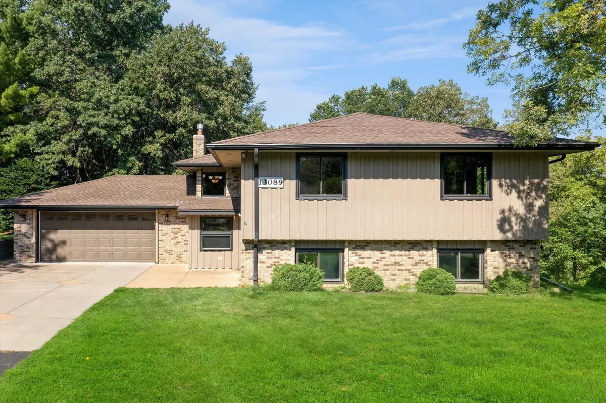 13089 Herald CIR, Apple Valley, MN 55124