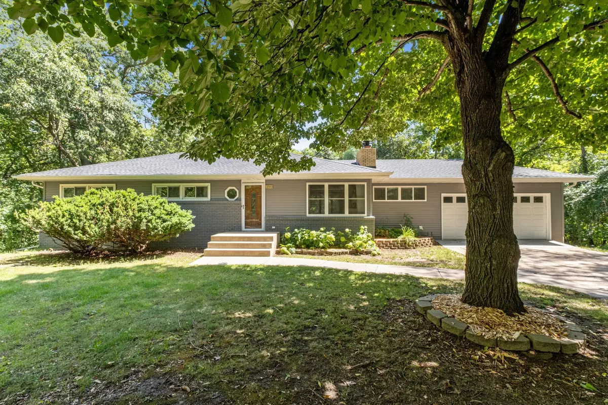 13540 Wentworth TRL, Minnetonka, MN 55305