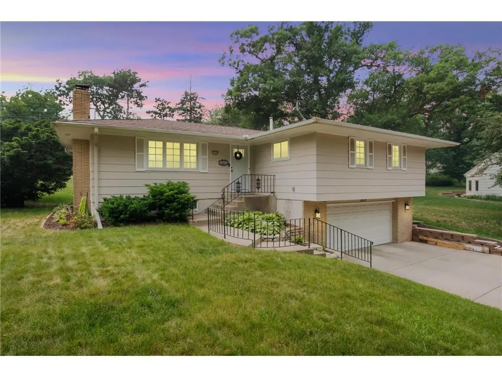 1429 Windemere DR NE, Fridley, MN 55421