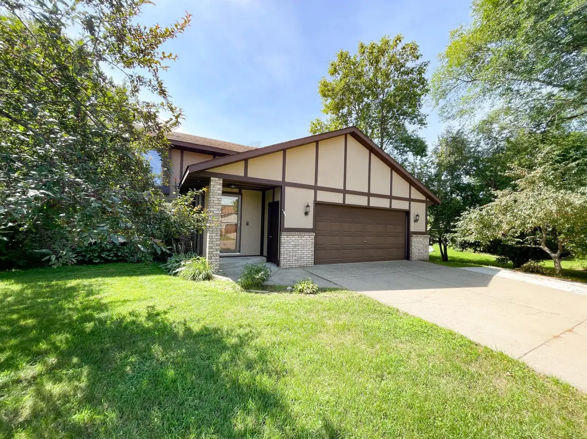 902 4th AVE NE, Little Falls, MN 56345