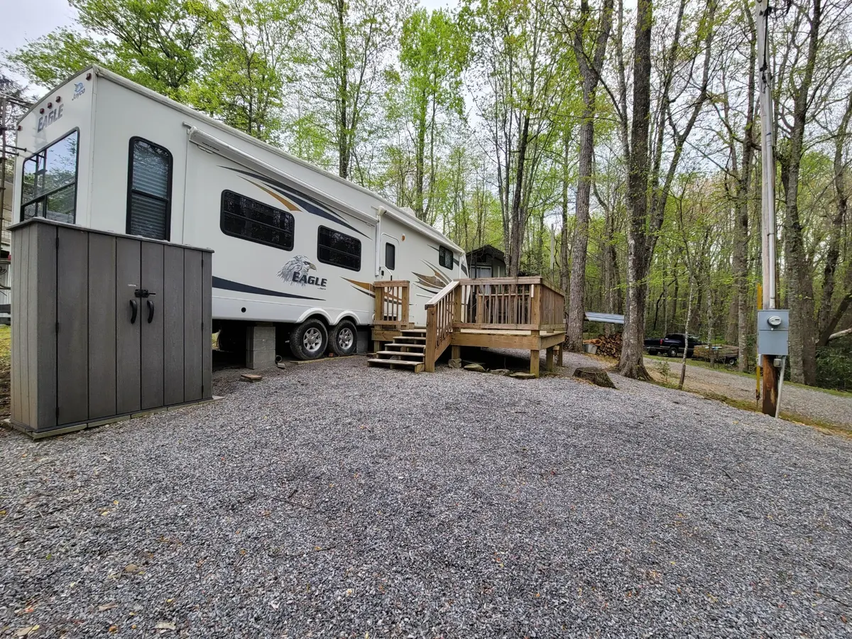 141142 Serenity Cir, Cosby, TN 37722