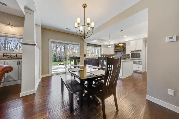 300 Oak Marsh DR, Mankato, MN 56001