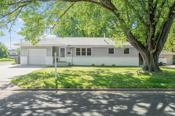 2701 Jersey AVE N, Crystal, MN 55427
