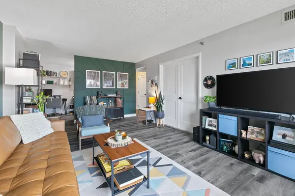 1225 Lasalle AVE #1103, Minneapolis, MN 55403