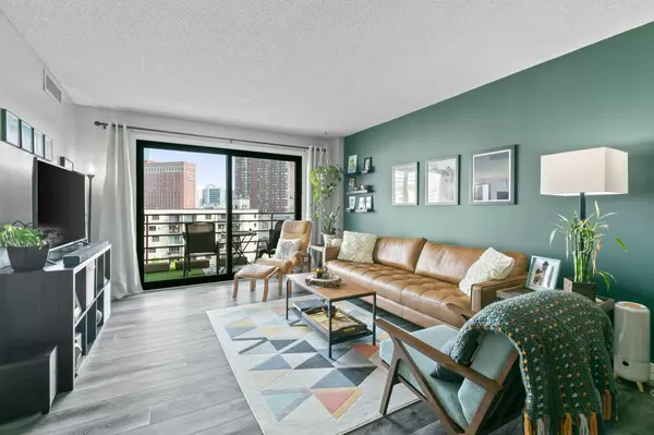 1225 Lasalle AVE #1103, Minneapolis, MN 55403