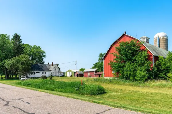 208 190th ST, Rush River Twp, WI 54002