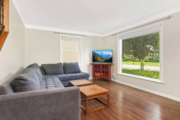 4521 Clinton AVE, Minneapolis, MN 55419