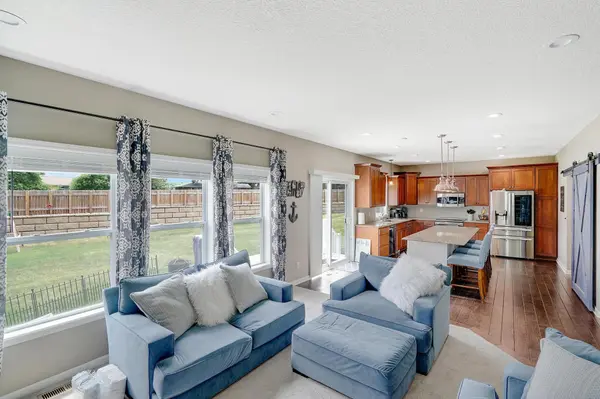 5303 Edgewater DR, Savage, MN 55378