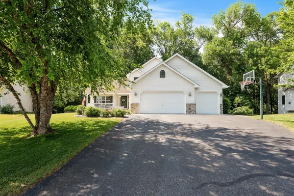 5911 Pintail LN, White Bear Twp, MN 55110