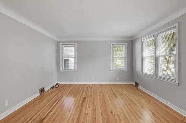 319 Annapolis ST E, West Saint Paul, MN 55118