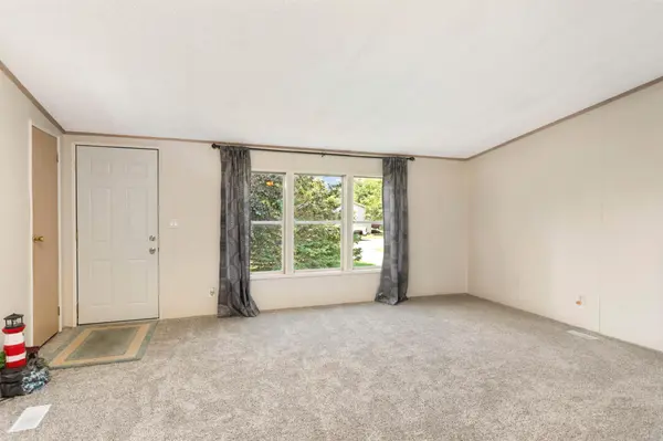 109 Hialeah ST, Osceola Twp, WI 54020