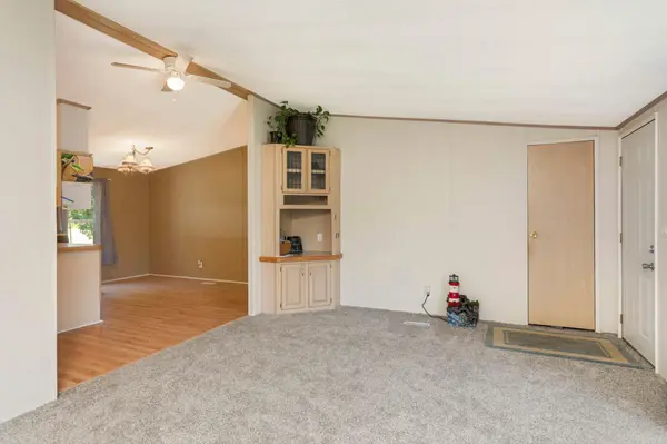 109 Hialeah ST, Osceola Twp, WI 54020