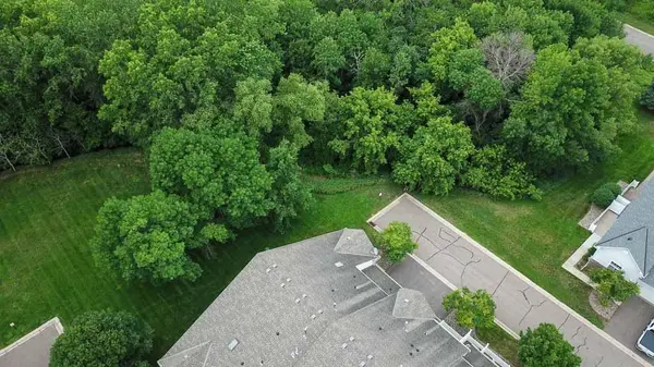 2684 Mallard DR, Woodbury, MN 55125