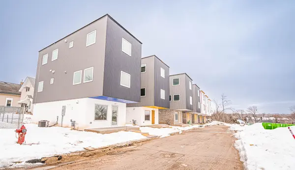 421 N Rivoli, Saint Paul, MN 55130