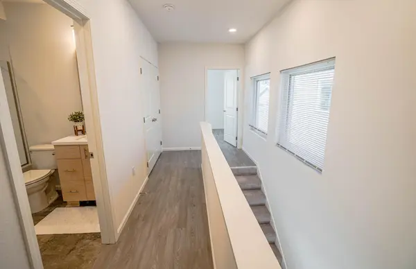 429 N Rivoli, Saint Paul, MN 55130