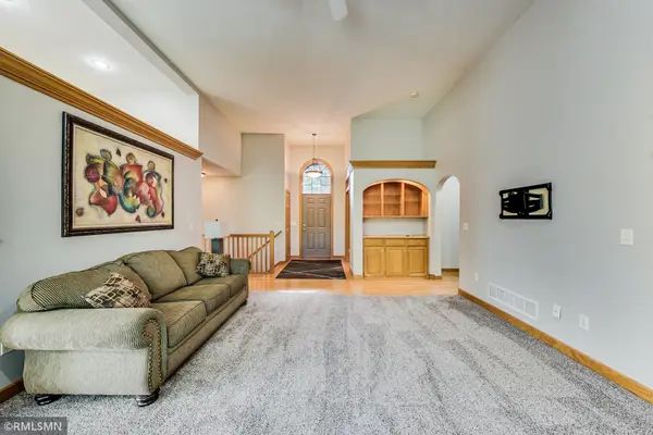 405 Redpoll AVE SE, New Prague, MN 56071